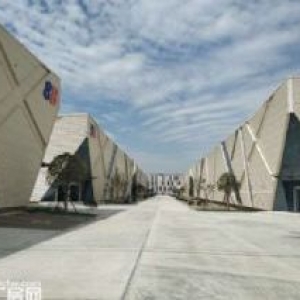 天府新区龙泉汽车城旁边高端厂房，面积1300起 形象好可安行