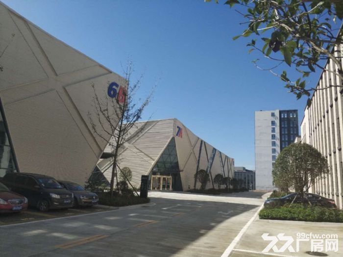 出租锦江三圣乡旁品质钢结构厂房1300㎡−2500㎡，可分割