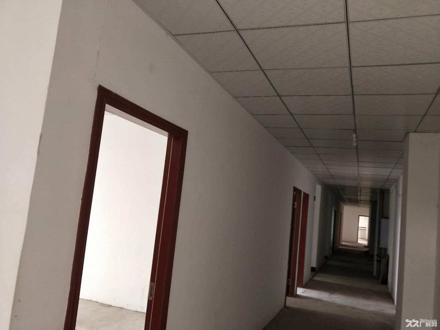 1100平米办公精装修独门独院厂房办证手续一条龙服务-图4